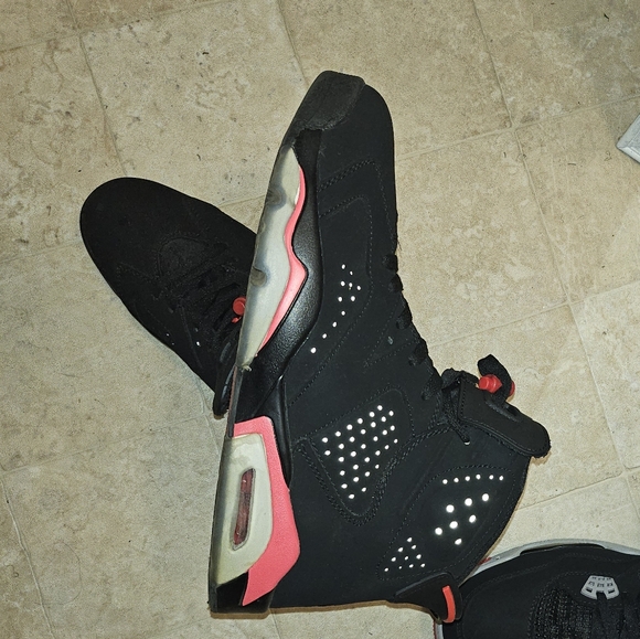 Jordan 6 main image 5
